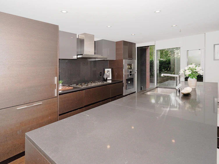203-1571 W 57th Avenue, Vancouver, BC, V6P 0H7 - 11