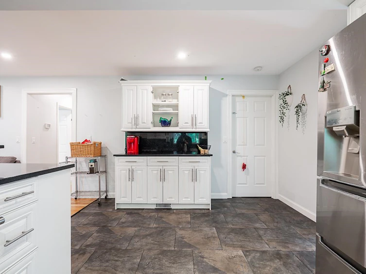 1402 Briarcliffe Drive, Coquitlam, BC, V3E 1Z1 - 7