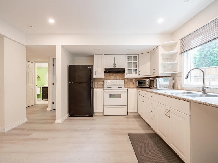 1402 Briarcliffe Drive, Coquitlam, BC, V3E 1Z1 - 29