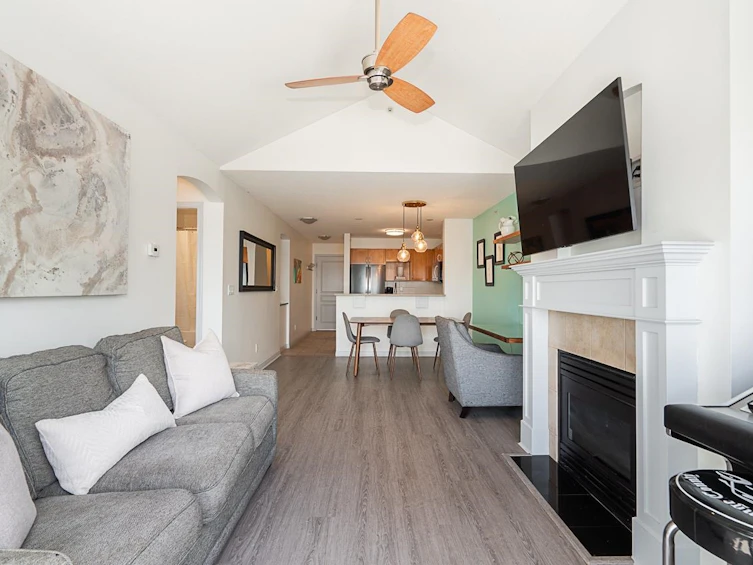 409-365 E 1st Street, North Vancouver, BC, V7L 4W5 - 13