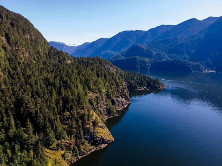 24 E Of Croker Island, Coquitlam, BC - 3
