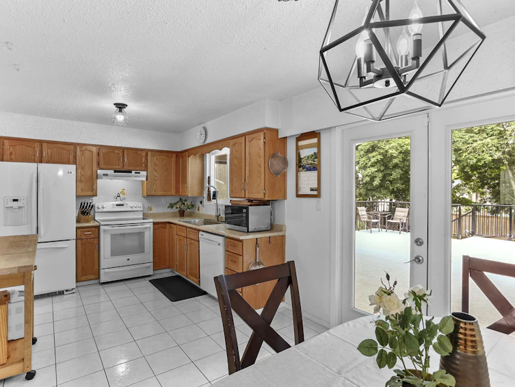21033 119 Avenue, Maple Ridge, BC, V2X 7N6 - 6