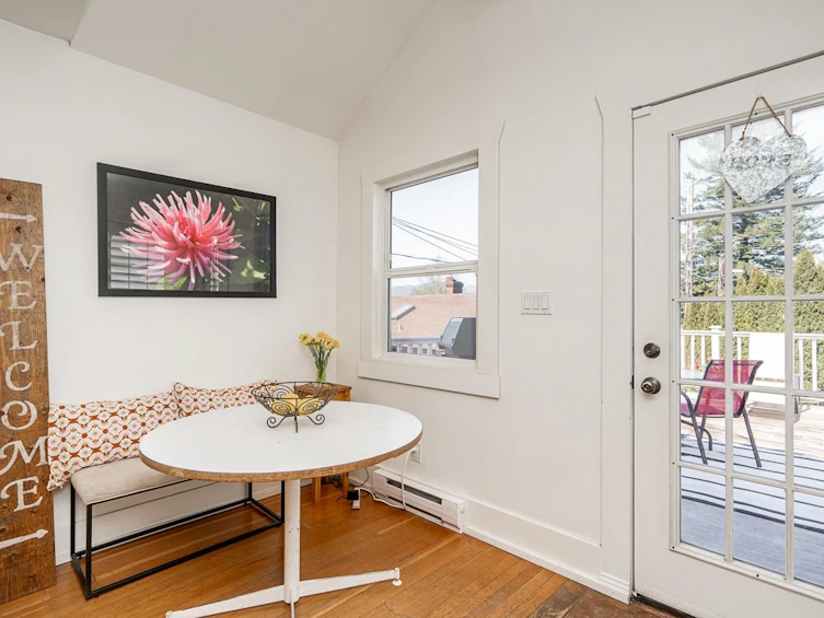 3415 Dundas Street, Vancouver, BC, V5K 1R9 - 10