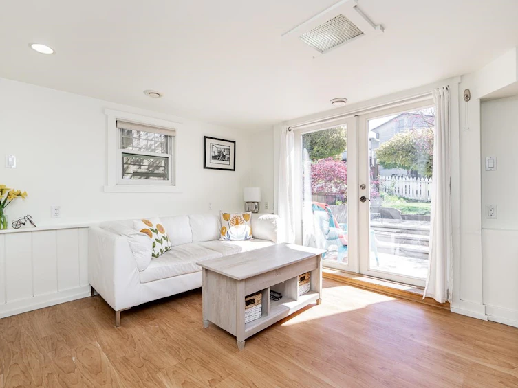 3415 Dundas Street, Vancouver, BC, V5K 1R9 - 22