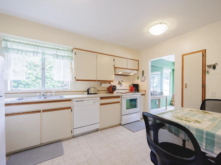 1733 Eastern Drive, Port Coquitlam, BC, V3C 2T5 - 13
