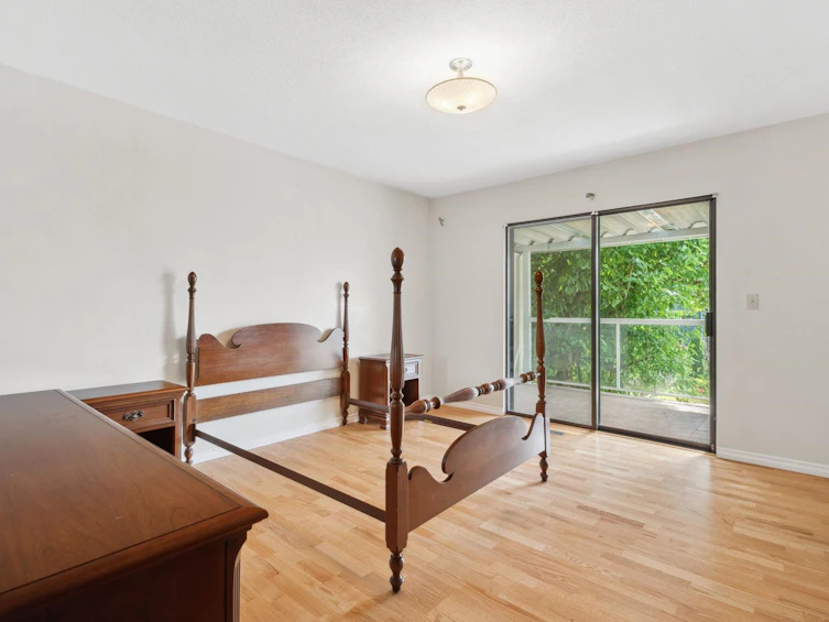 722 Foster Avenue, Coquitlam, BC, V3J 7P7 - 19