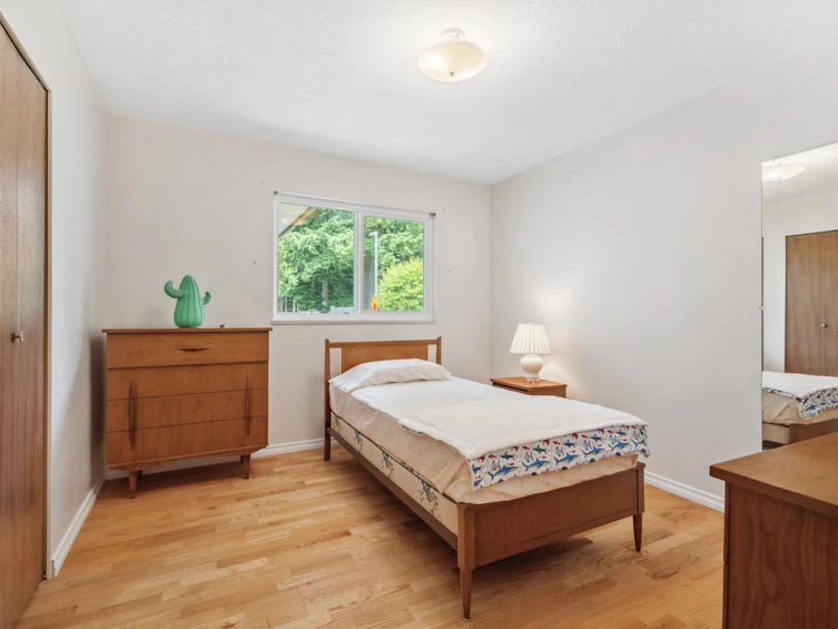 722 Foster Avenue, Coquitlam, BC, V3J 7P7 - 26