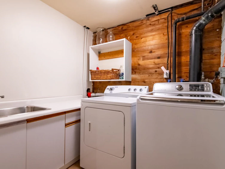 2998 W 24th Avenue, Vancouver, BC, V6L 1R4 - 36