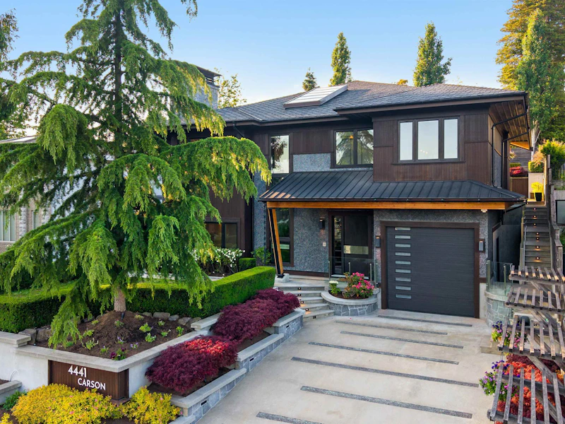 4441 Carson Street, Burnaby BC V5J 2Y3