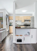 302 9138 Capella Drive