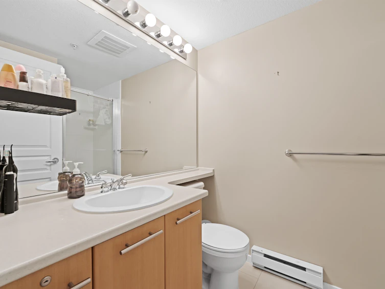 319-9339 University Crescent, Burnaby, BC, V5A 4Y1 - 9