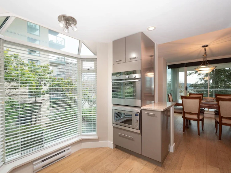 301-1455 Duchess Avenue, West Vancouver, BC, V7T 1H7 - 13