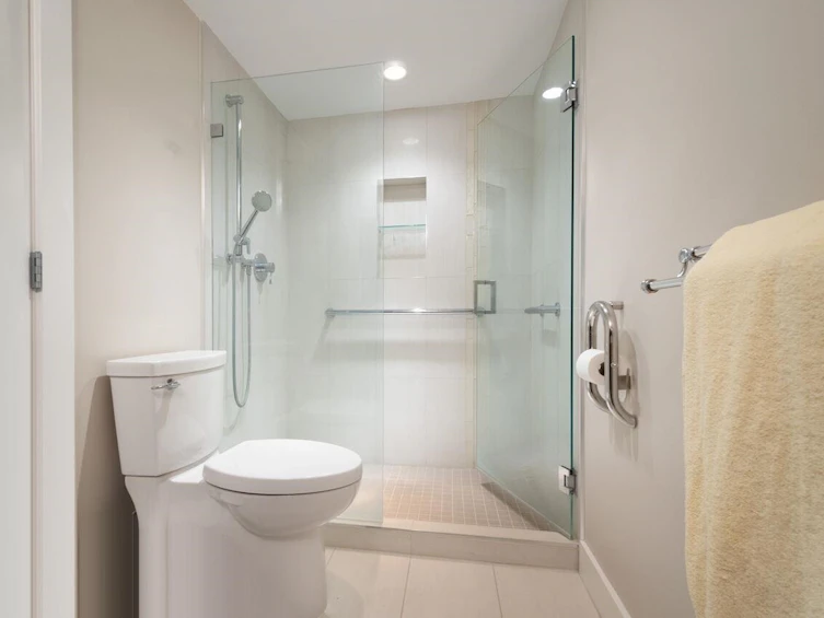 301-1455 Duchess Avenue, West Vancouver, BC, V7T 1H7 - 20