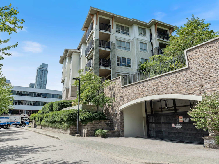 111-2088 Beta Avenue, Burnaby, BC, V5C 0C8 - 4
