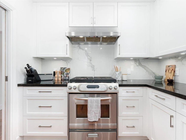 268 Holyrood Road, North Vancouver, BC, V7N 2R5 - 20