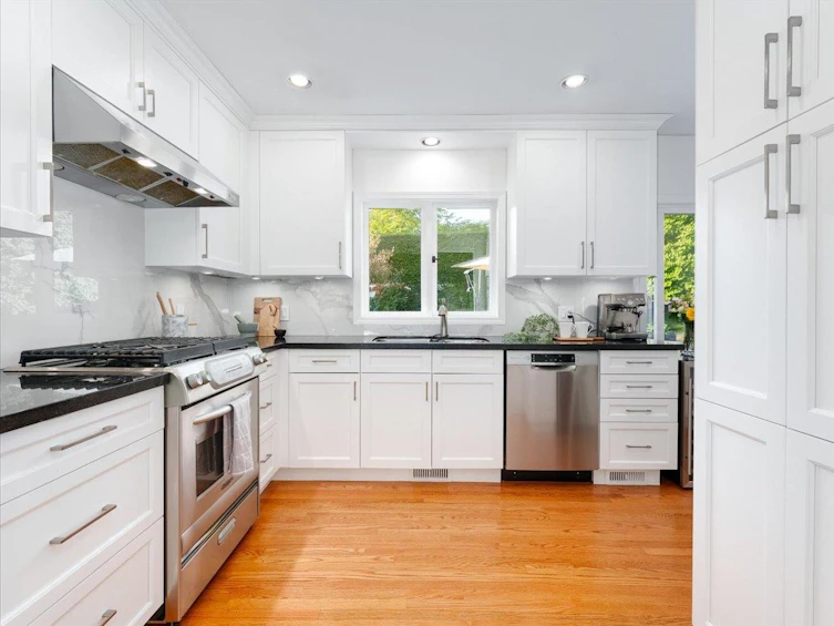 268 Holyrood Road, North Vancouver, BC, V7N 2R5 - 19