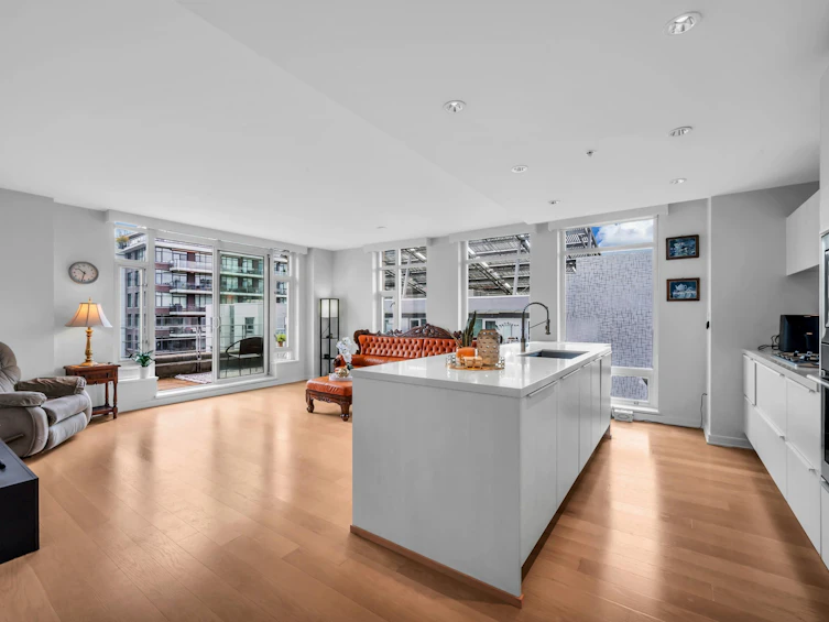701-77 Walter Hardwick Avenue, Vancouver, BC, V5Y 0C6 - 3