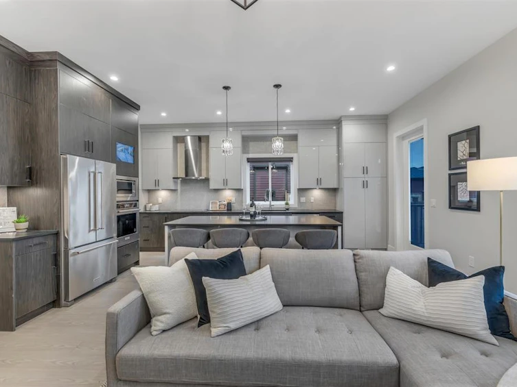 17140 1 Avenue, Surrey, BC, V3Z 9R2 - 11