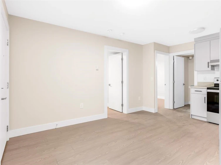 17140 1 Avenue, Surrey, BC, V3Z 9R2 - 31