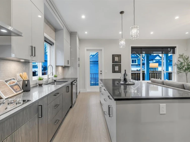 17140 1 Avenue, Surrey, BC, V3Z 9R2 - 9