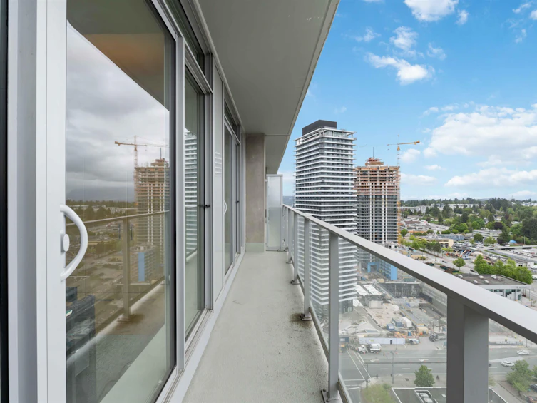 2303-13495 Central Avenue, Surrey, BC, V3T 0K2 - 21