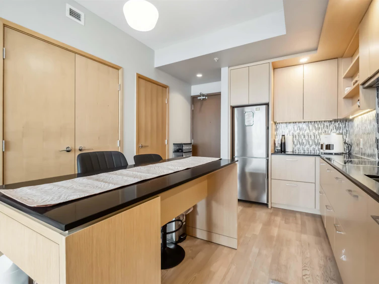 2303-13495 Central Avenue, Surrey, BC, V3T 0K2 - 7