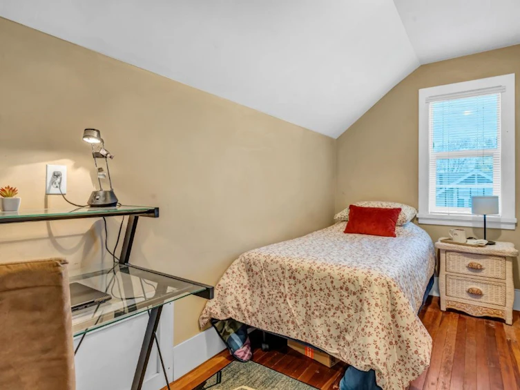 2385 W 7th Avenue, Vancouver, BC, V6K 1Y4 - 19