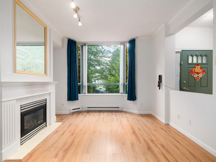 10-6611 Southoaks Crescent, Burnaby, BC, V5E 4L5 - 2