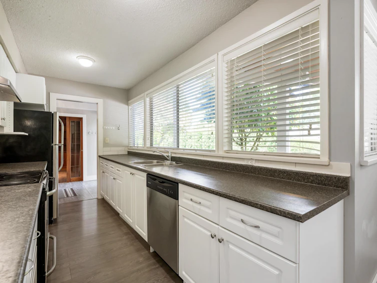 21764 124 Avenue, Maple Ridge, BC, V2X 4H7 - 19