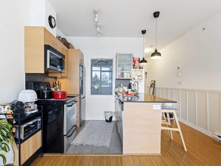 403-13399 104 Avenue, Surrey, BC, V3T 0C9 - 10