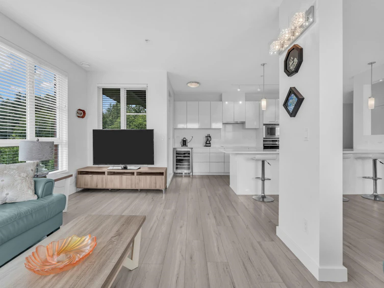 408-1621 Hamilton Avenue, North Vancouver, BC, V7P 0B6 - 14