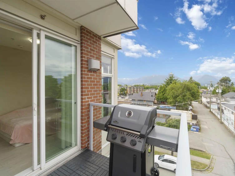 PH8-1838 Renfrew Street, Vancouver, BC, V5M 3H9 - 22