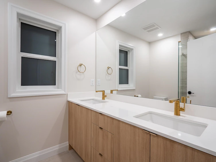 L1-4064 Pender Street, Burnaby, BC, V5C 2L8 - 13