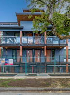 203 5092 Slocan Street