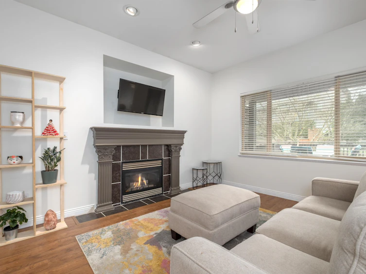 11627 238a Street, Maple Ridge, BC, V4R 2V6 - 2