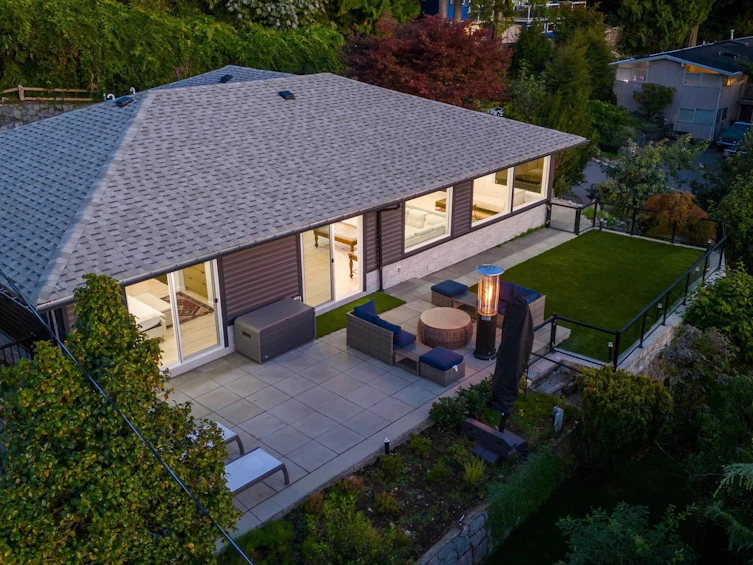 3812 Dalkeith Drive, North Vancouver, BC, V7N 3N6 - 22