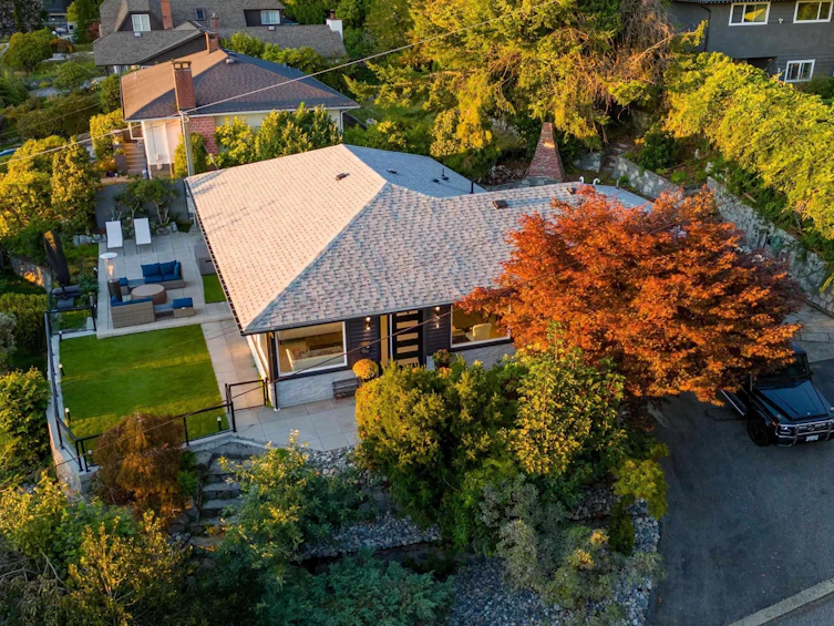 3812 Dalkeith Drive, North Vancouver, BC, V7N 3N6 - 25