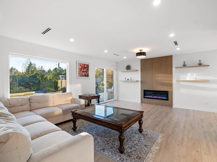 3812 Dalkeith Drive, North Vancouver, BC, V7N 3N6 - 13