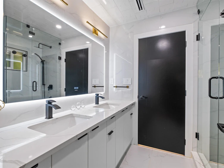 3812 Dalkeith Drive, North Vancouver, BC, V7N 3N6 - 15