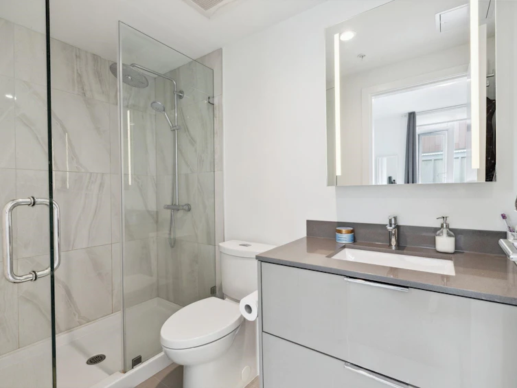 403-1471 Hunter Street, North Vancouver, BC, V7J 1H3 - 14