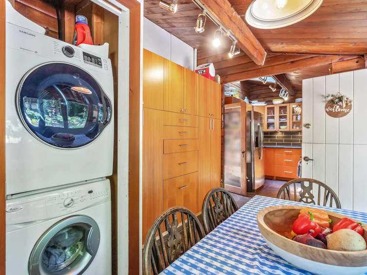 1088 Calverhall Street, North Vancouver, BC, V7L 1Y3 - 20