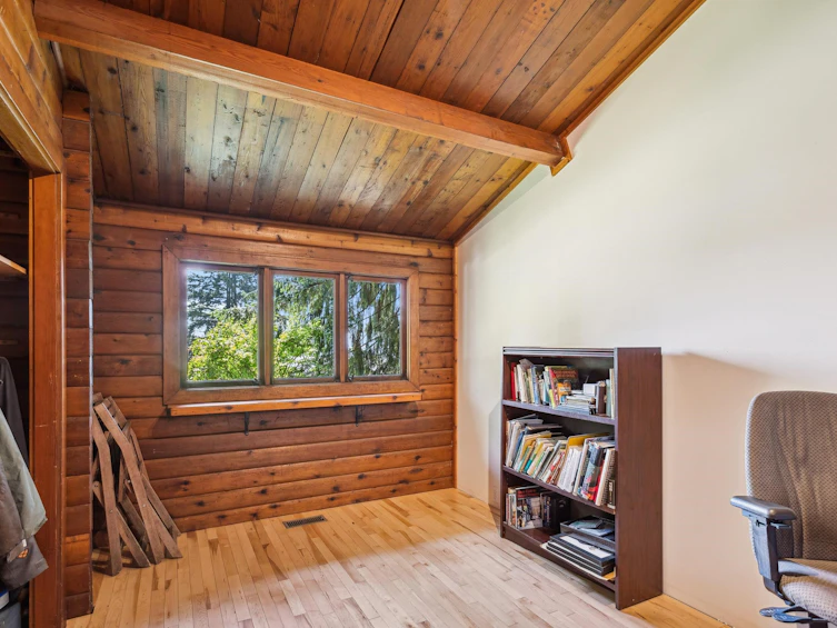1088 Calverhall Street, North Vancouver, BC, V7L 1Y3 - 17