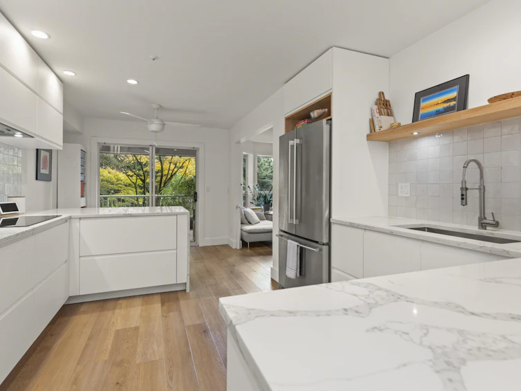 105-1150 Lynn Valley Road, North Vancouver, BC, V7J 1Z9 - 4