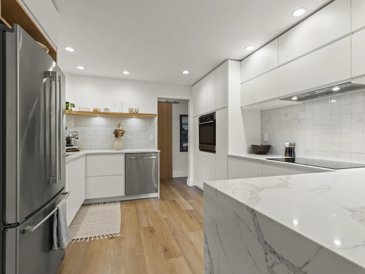 105-1150 Lynn Valley Road, North Vancouver, BC, V7J 1Z9 - 3