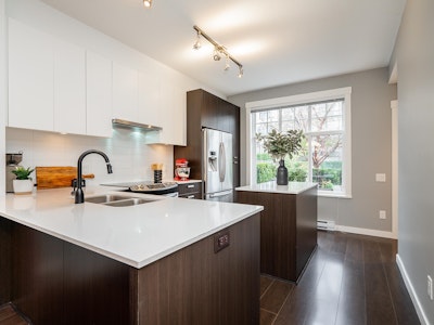 26-1320 Riley Street - 4