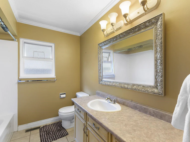 945 Delestre Avenue, Coquitlam, BC, V3K 2G7 - 17