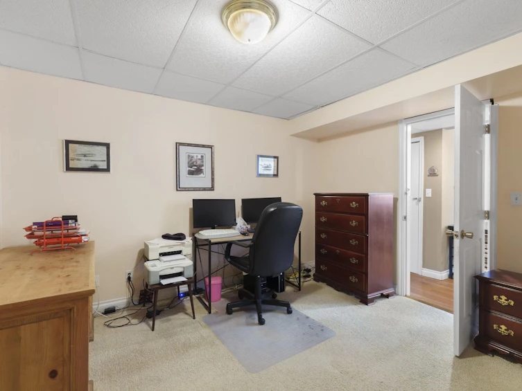 945 Delestre Avenue, Coquitlam, BC, V3K 2G7 - 26