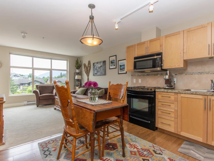 320-1211 Village Green Way, Squamish, BC, V8B 0R7 - 6