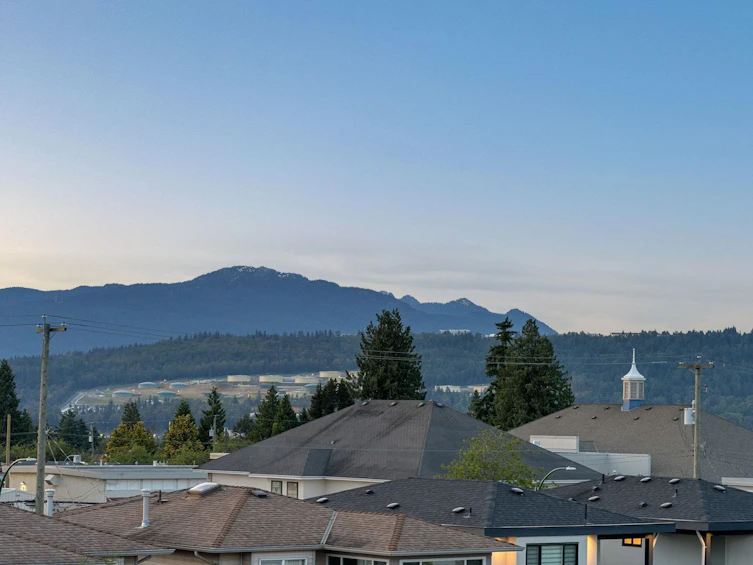 7586 2nd Street, Burnaby, BC, V3N 3R6 - 30