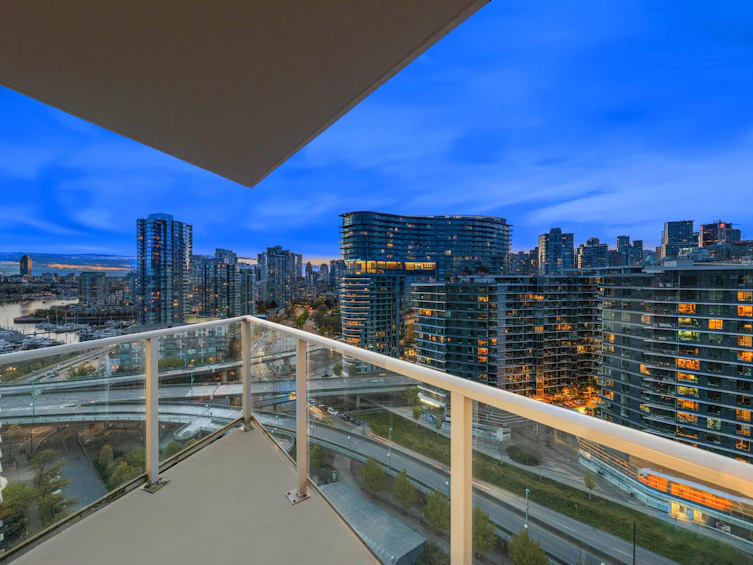 2207-918 Cooperage Way, Vancouver, BC, V6B 0A7 - 10